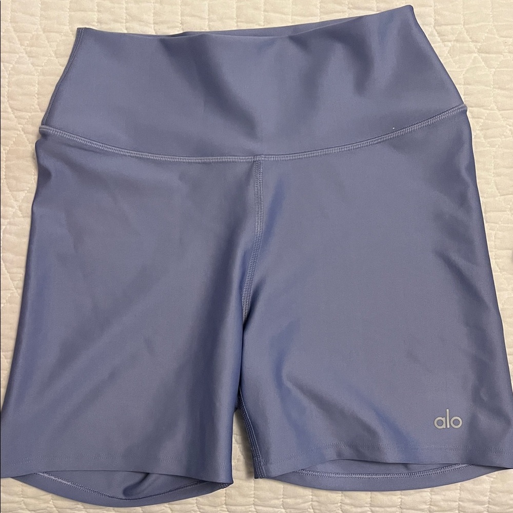 ALO Yoga Airlift 5” Short Lavender Activewear